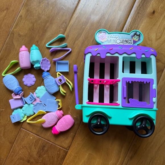 Disney Other - Just Play Disney Munchlings Ice Cream Cart Playset
